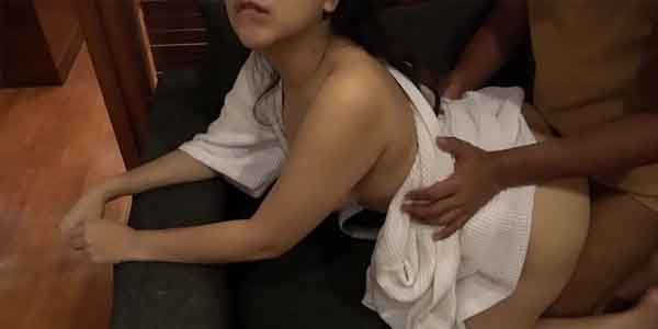 วัยรุ่นสาวไทยเปิดห้องให้หนุ่มใหญ่เย้ดโคตรมันส์ เสี่ยซอยหีสาวร่านอ้อนเย้ด